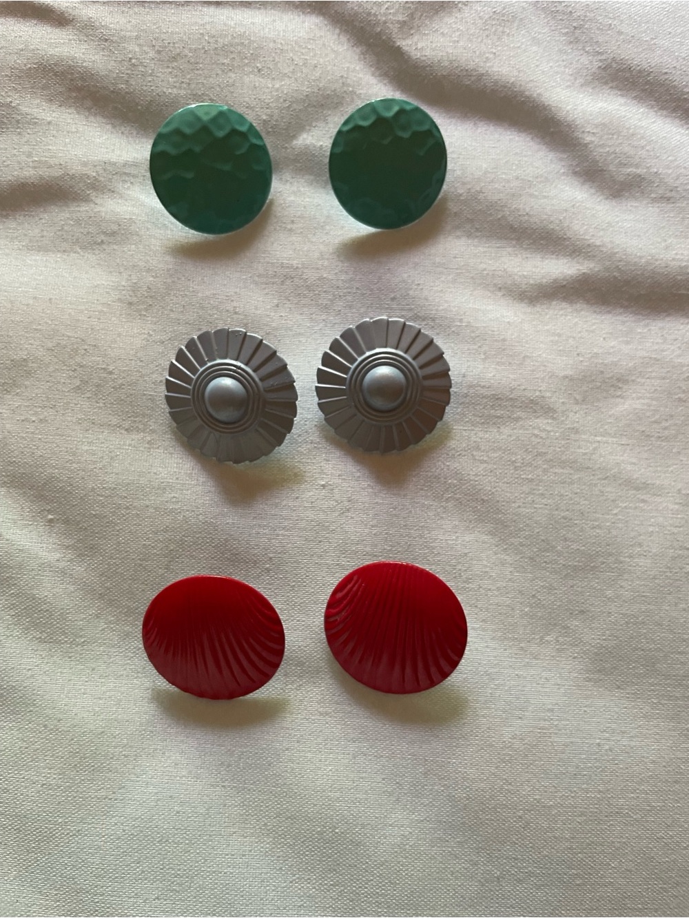 🌸Decorative Button earrings Set - Green, Silver, Red ,Set of 3!🌸